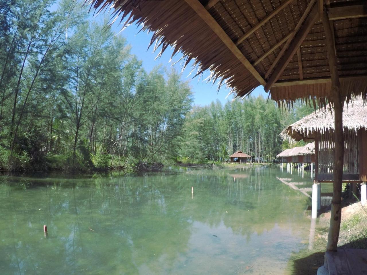 Sea Rounding Hotel Ko Phra Thong Buitenkant foto